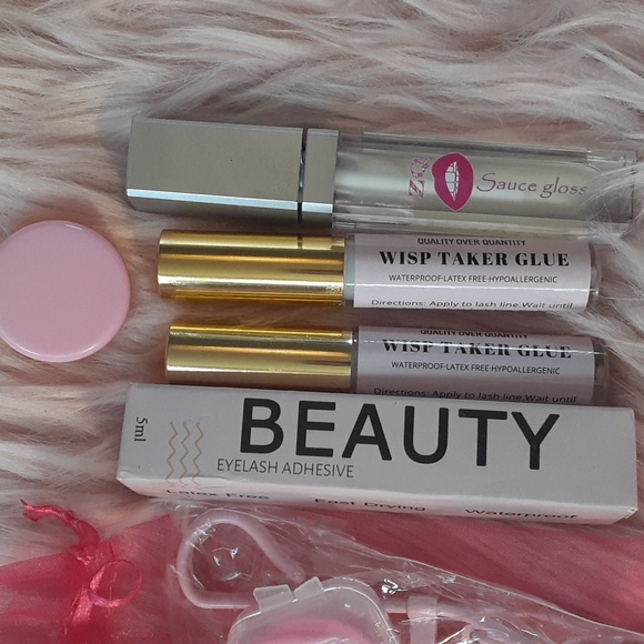 Brand New ZOESQQQ False Eyelashes Applicator Kit- 8 CT. - Picture 4 of 4